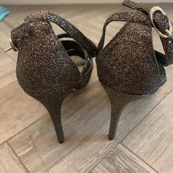 NWOT Bronze Gold sparkle Nina Stiletto Heels - Picture 3 of 4